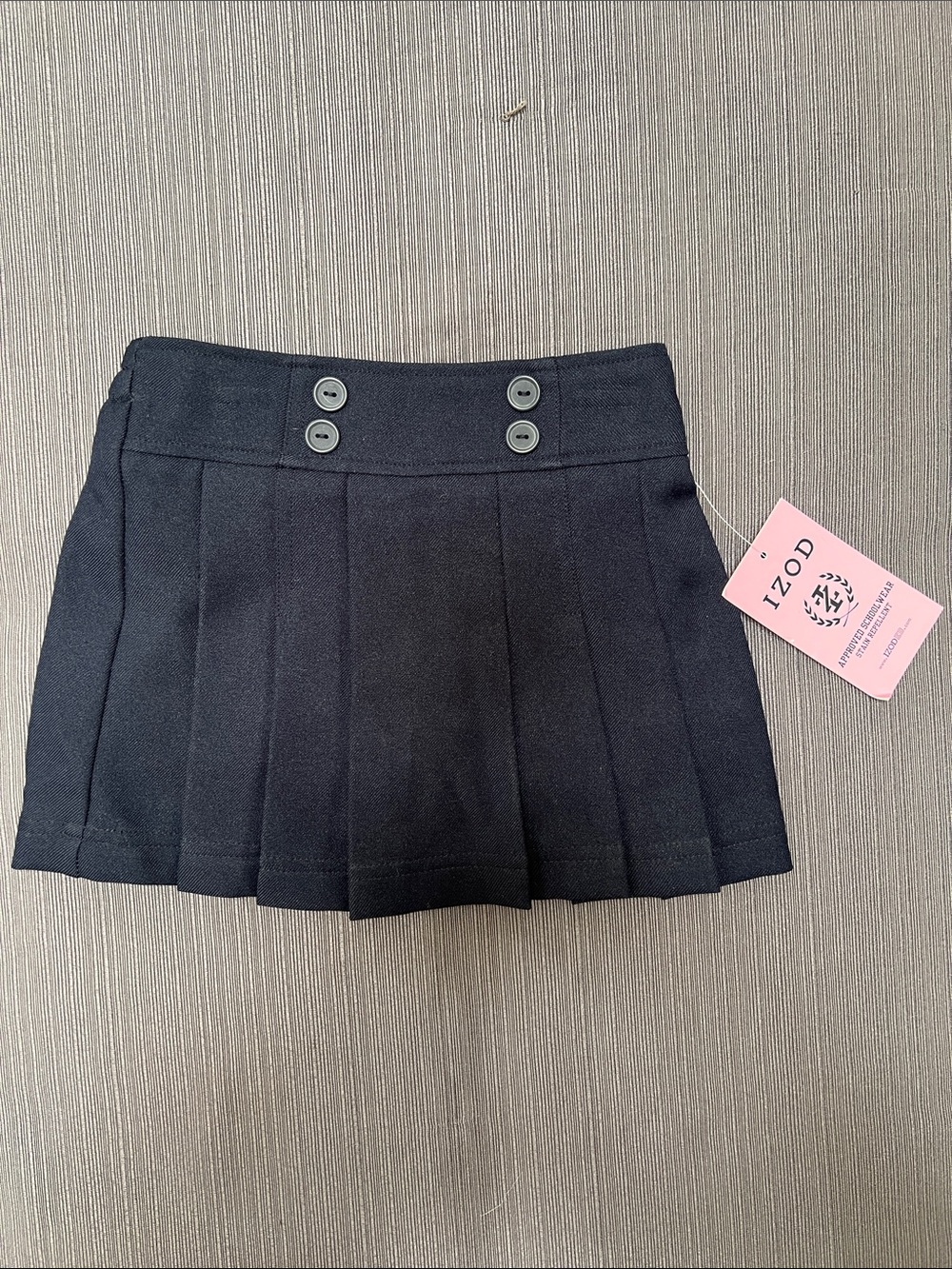 NWT**Izod Navy Pleated Skort with Button Waist Detail  SZ 4 Regular